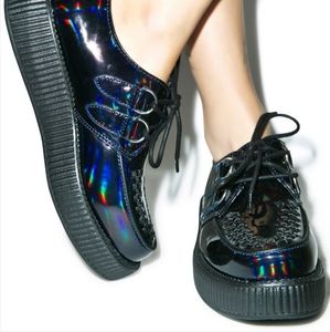 TUK Hologram patent viva low creepers